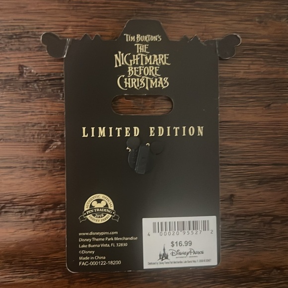 Nightmare Before Christmas Limited Edition Zero Pin - Picture 2 of 3